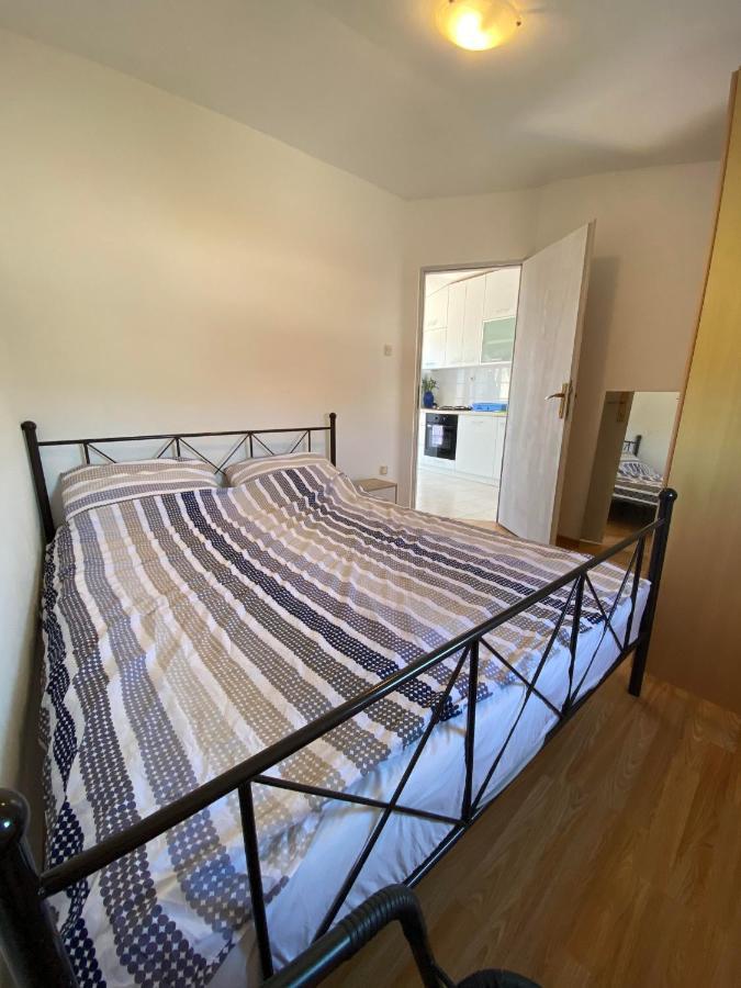 Beachfront Apartment Vir Luaran gambar